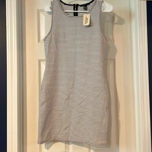 Never worn! Size L- Forever 21 dress